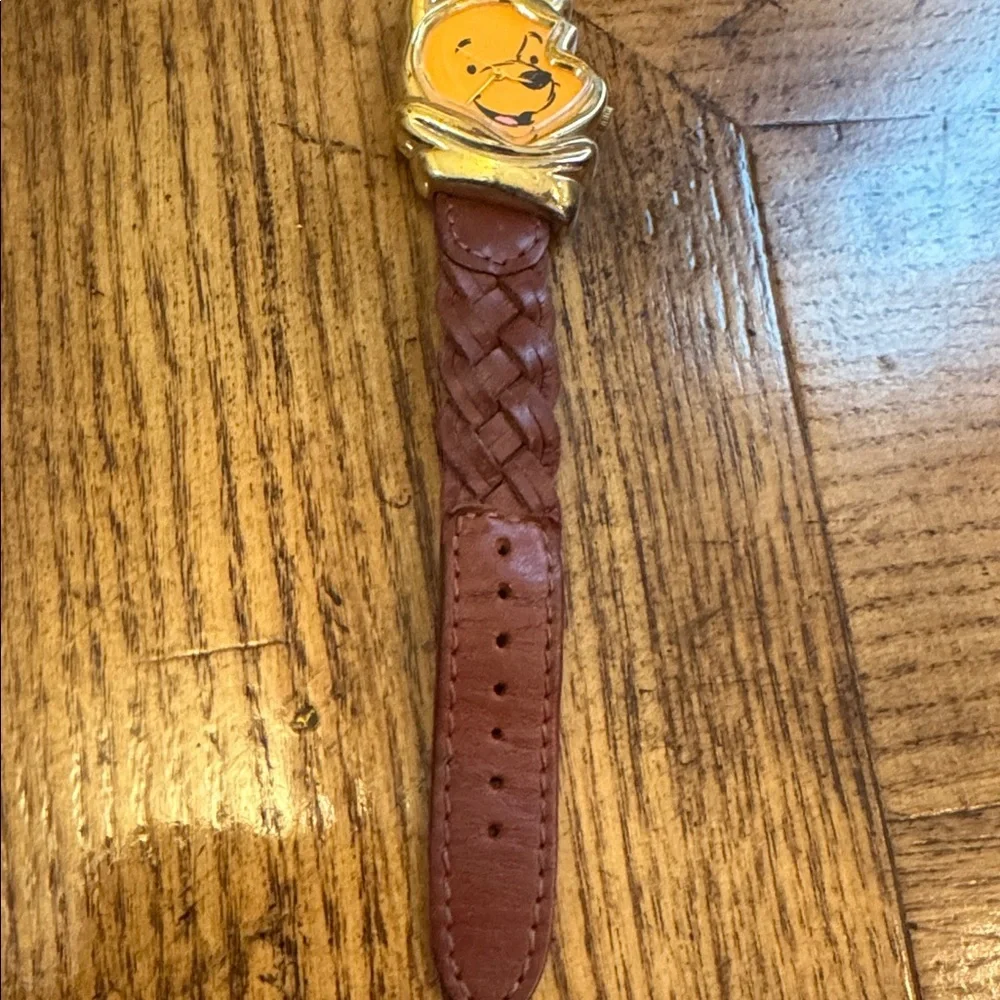 Vintage Winnie the Pooh Watch – Gold Tone, Braided Leather Band